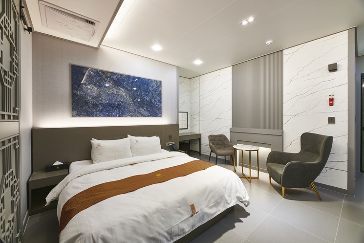 Sweet Room