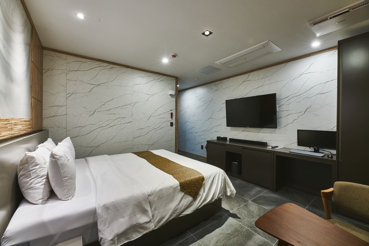 Sweet Room